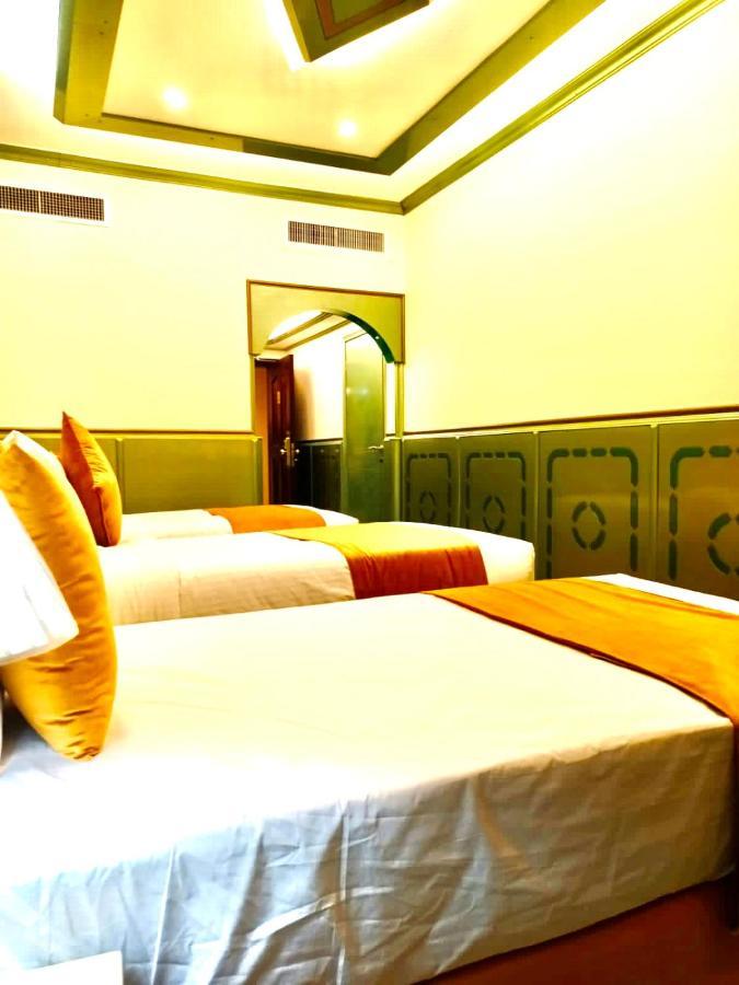 Concorde Inn Hotel Дубай Екстериор снимка