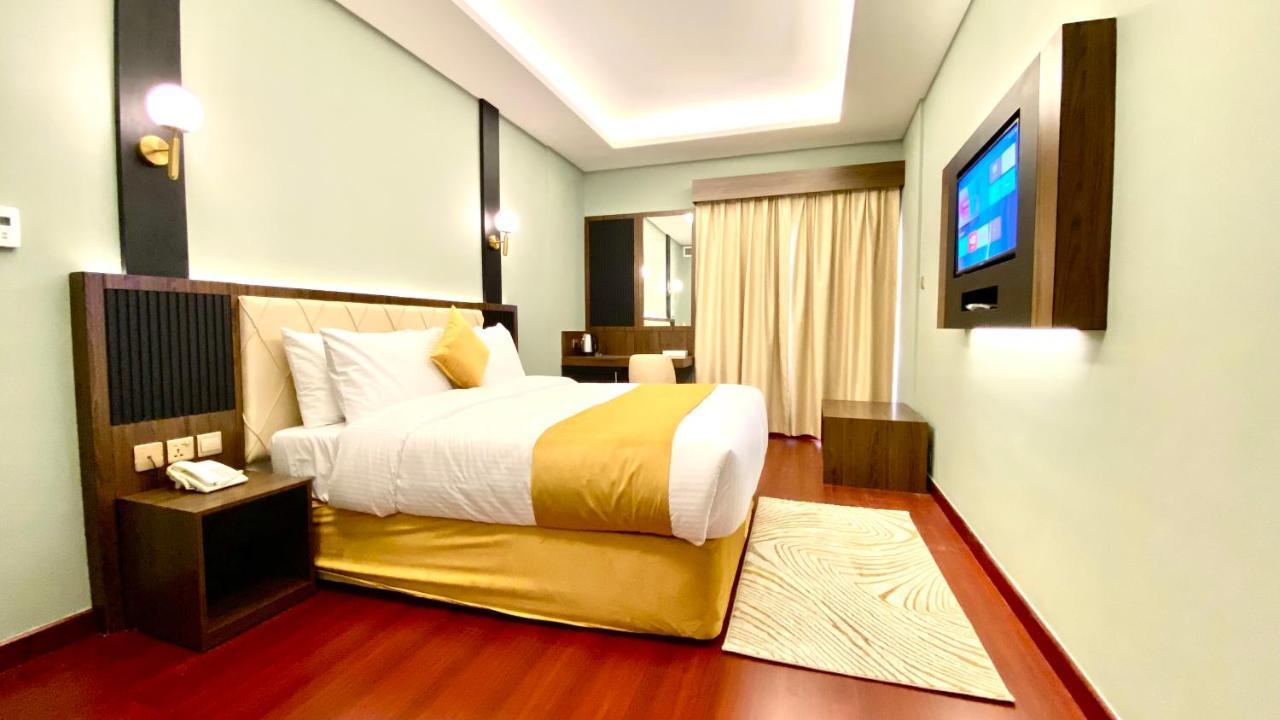 Concorde Inn Hotel Дубай Екстериор снимка